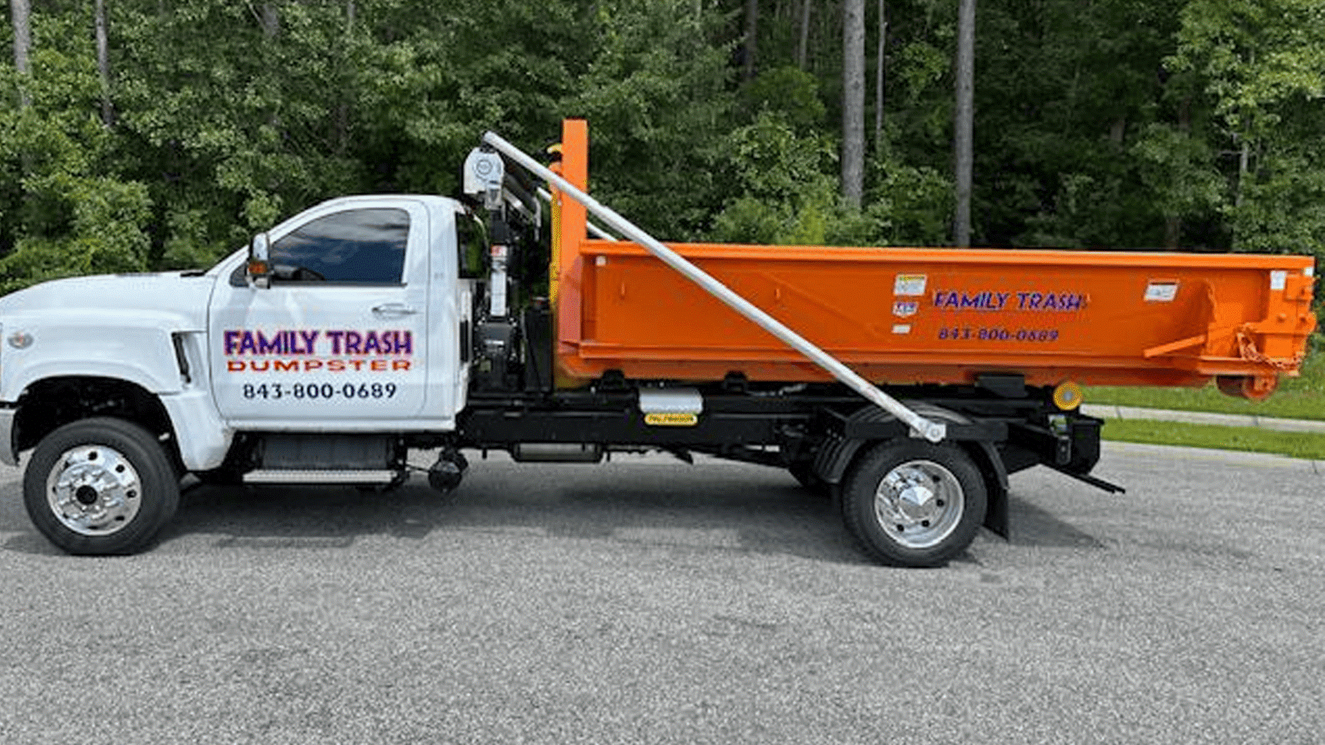 Roll Off Dumpsters | Family Trash SC
