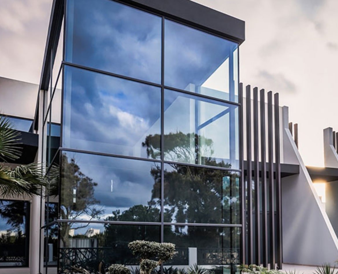 Curtain Walling Contractors in London: Highly Professional